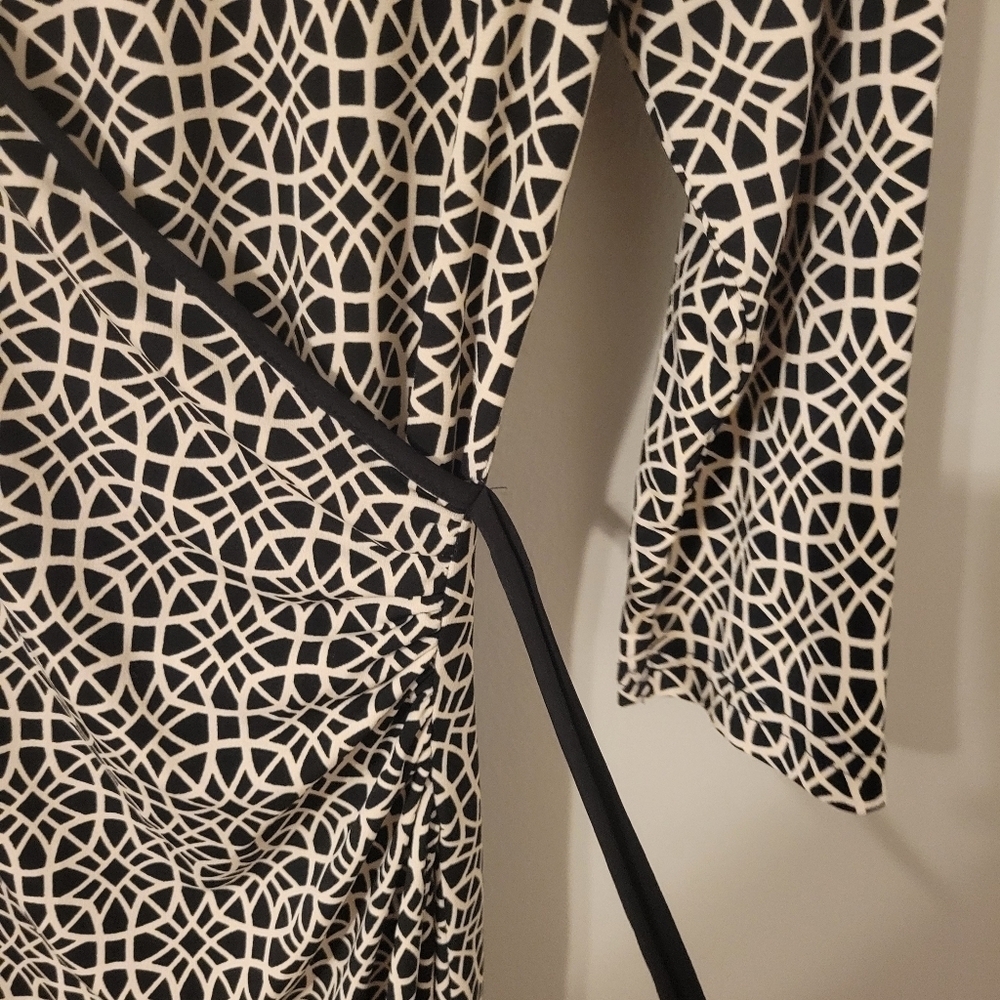 City Triangles Womens Black And Cream Babydoll V-Neck Wrap Dress. Office Sz M - Picture 6 of 10